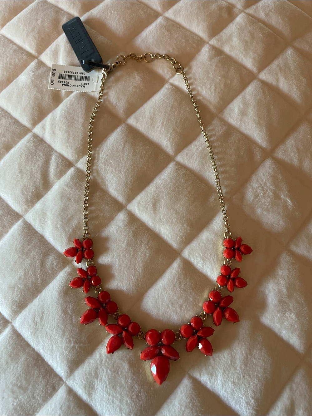 NWT J. Crew Red Floral Cluster Necklace - Picture 5 of 7